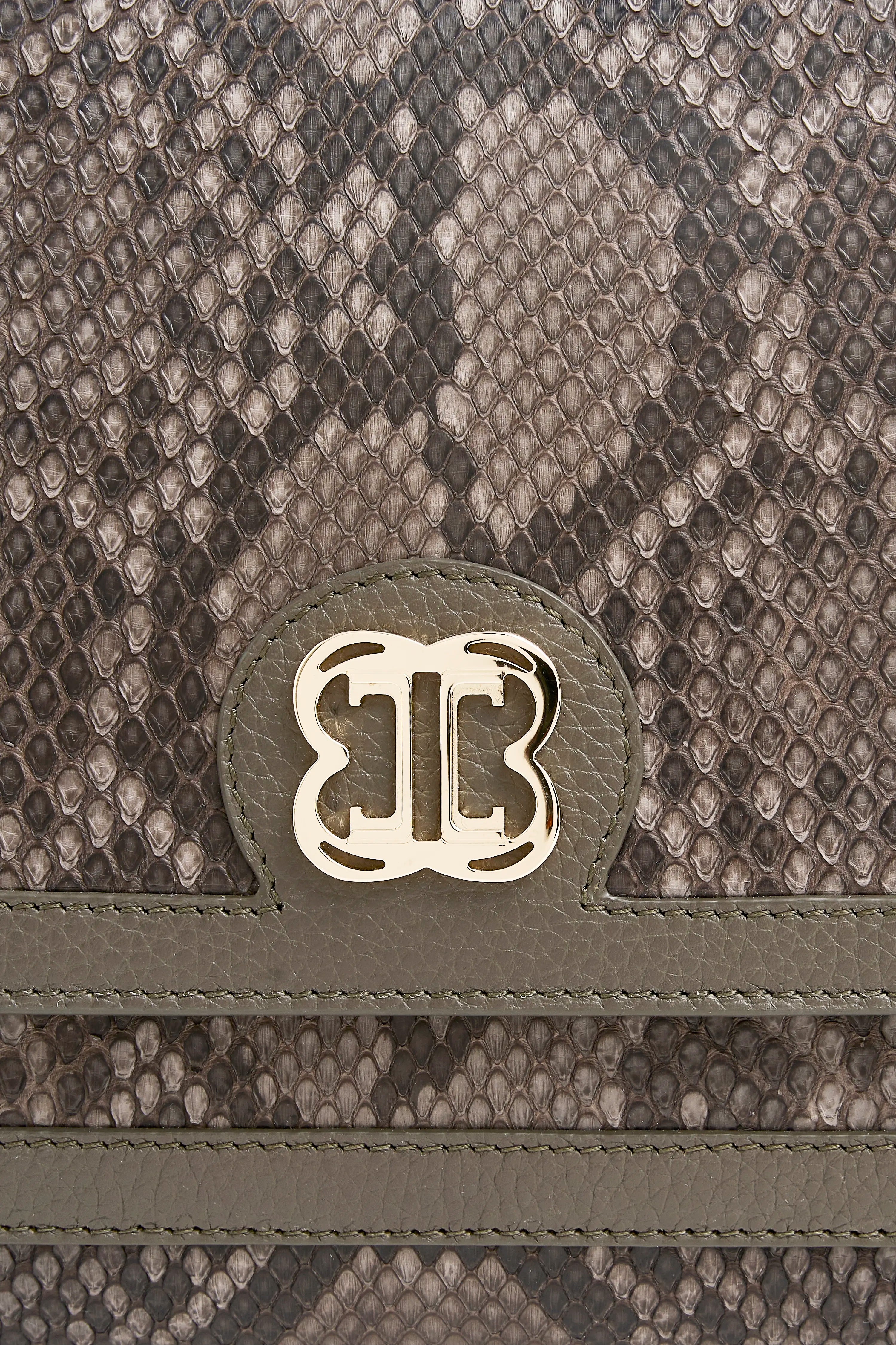 0038 WMN BAG
