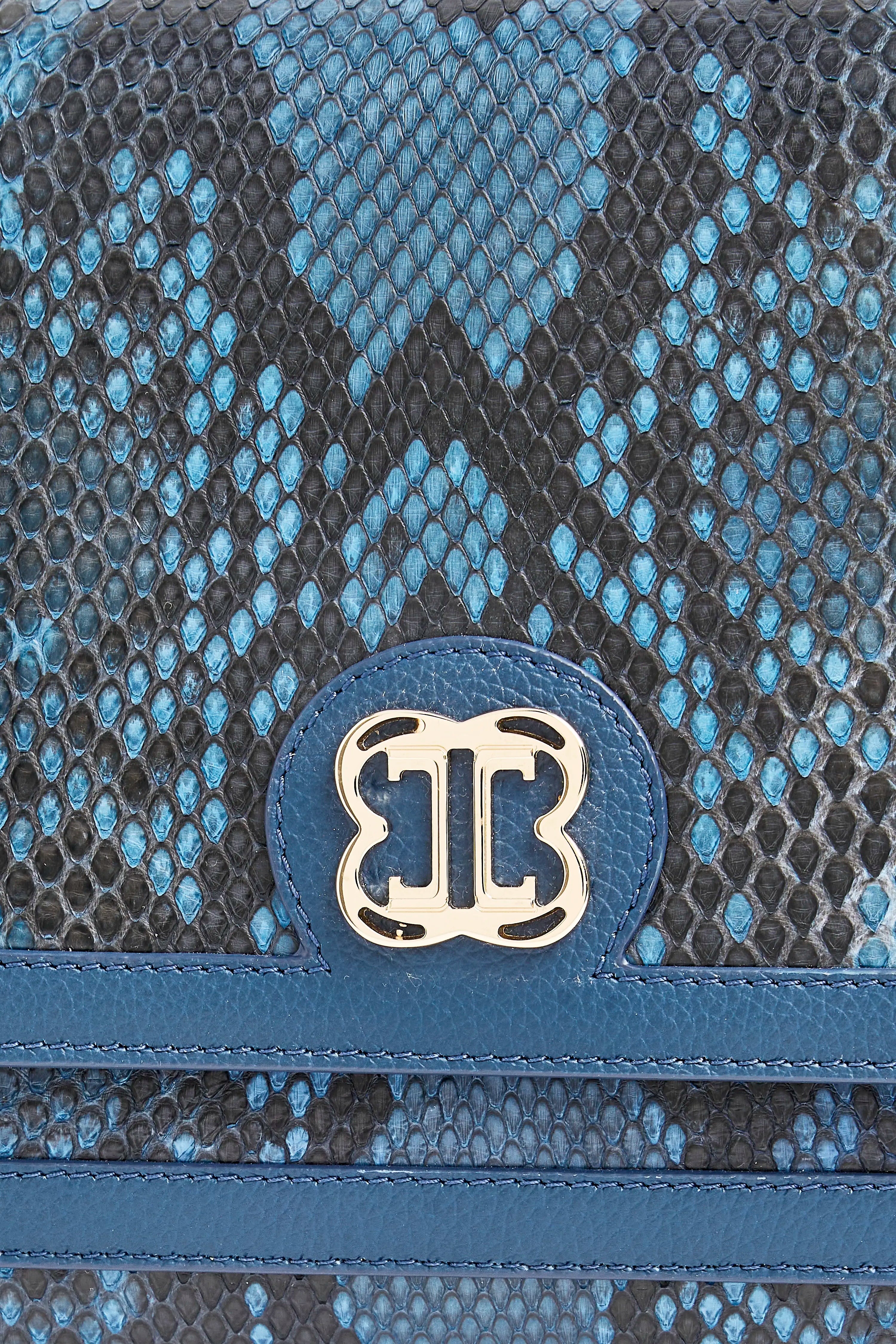 0038 WMN BAG