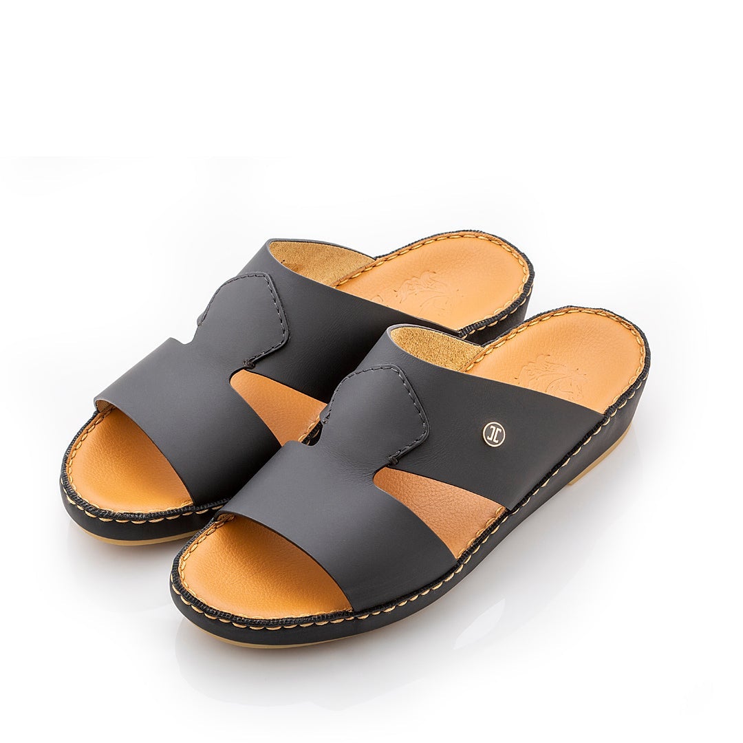 best Arabic sandals with the best original leather for men hand-made in Italy get the best quality Arabic sandals