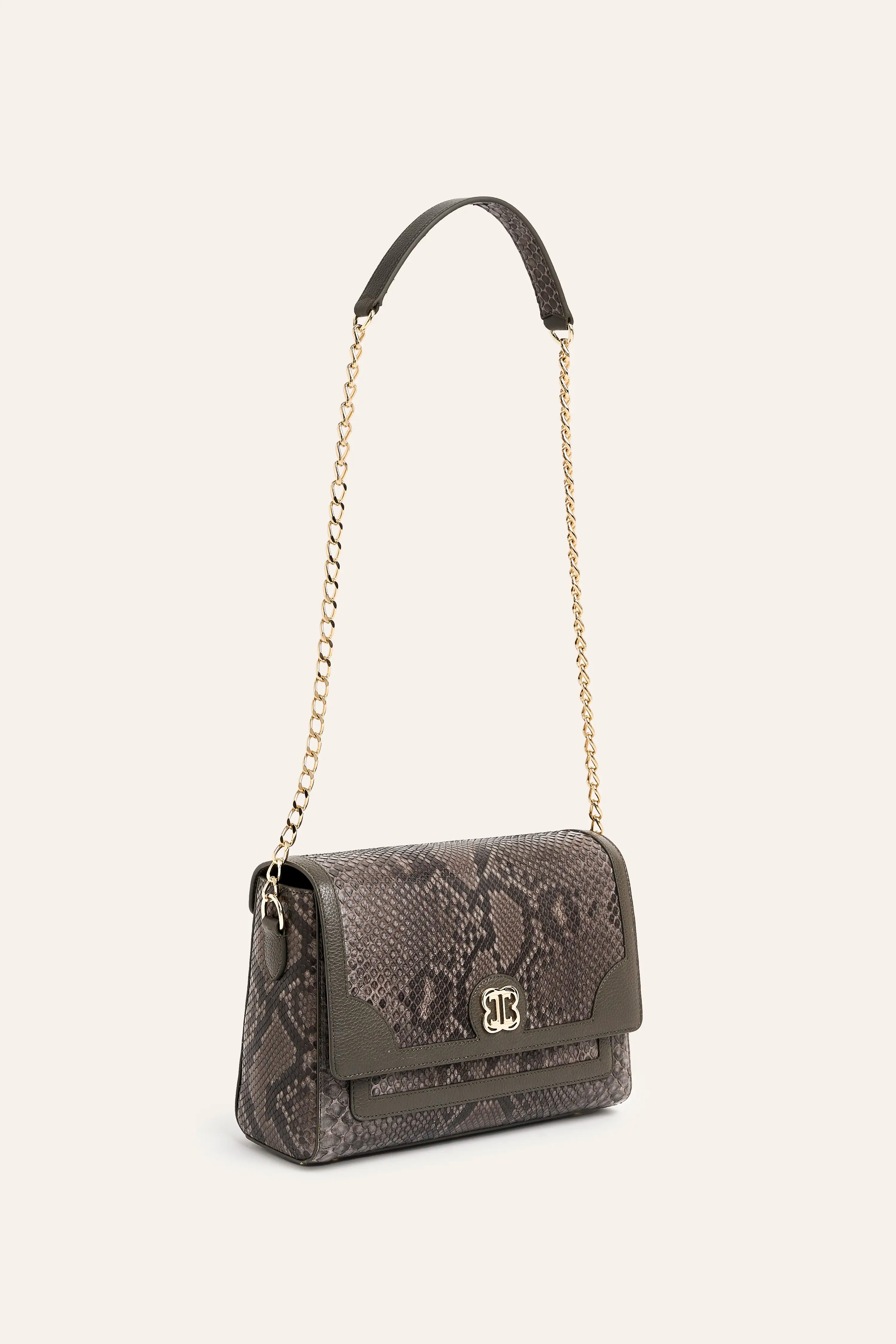 0038 WMN BAG