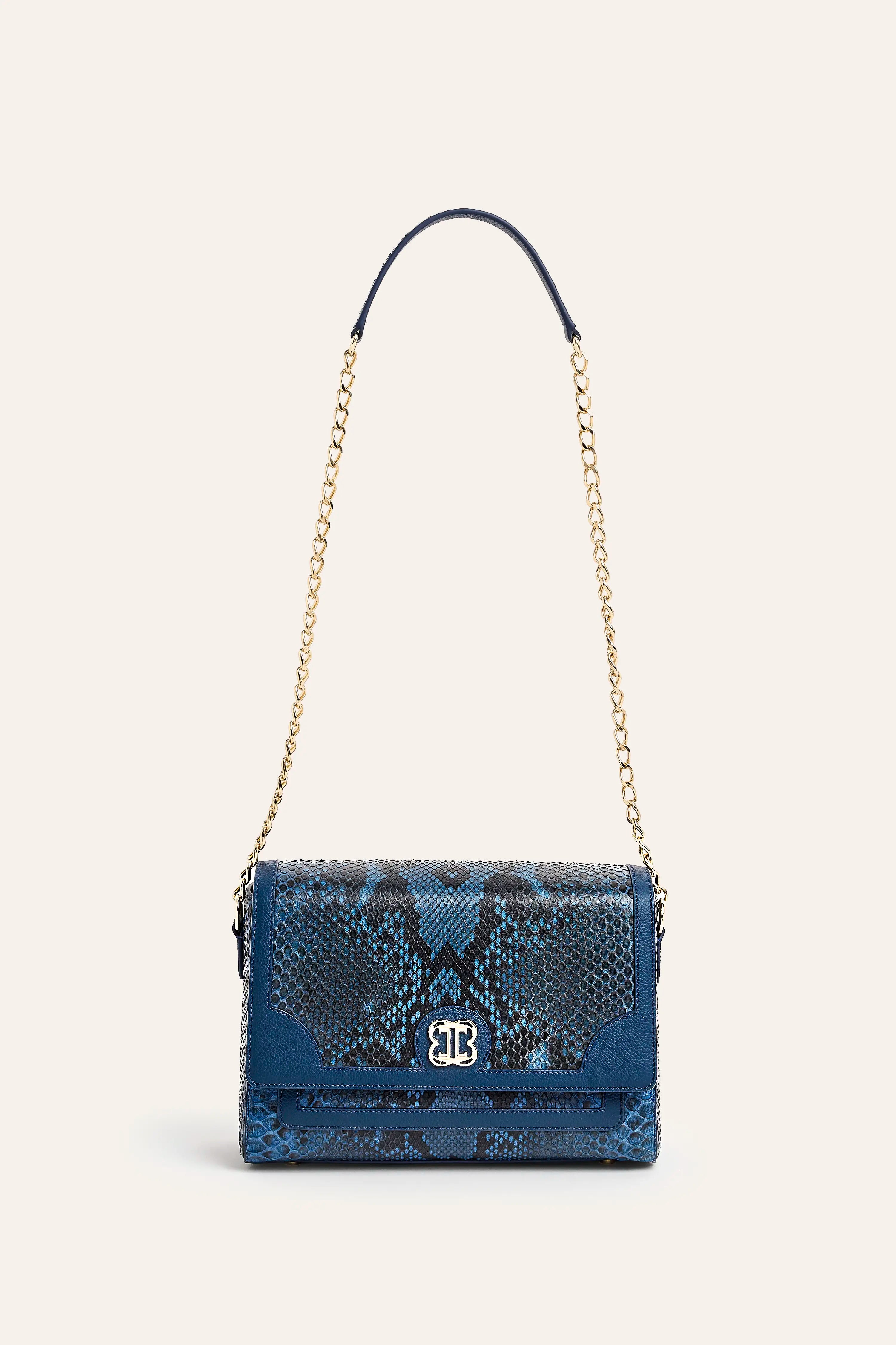 0038 WMN BAG