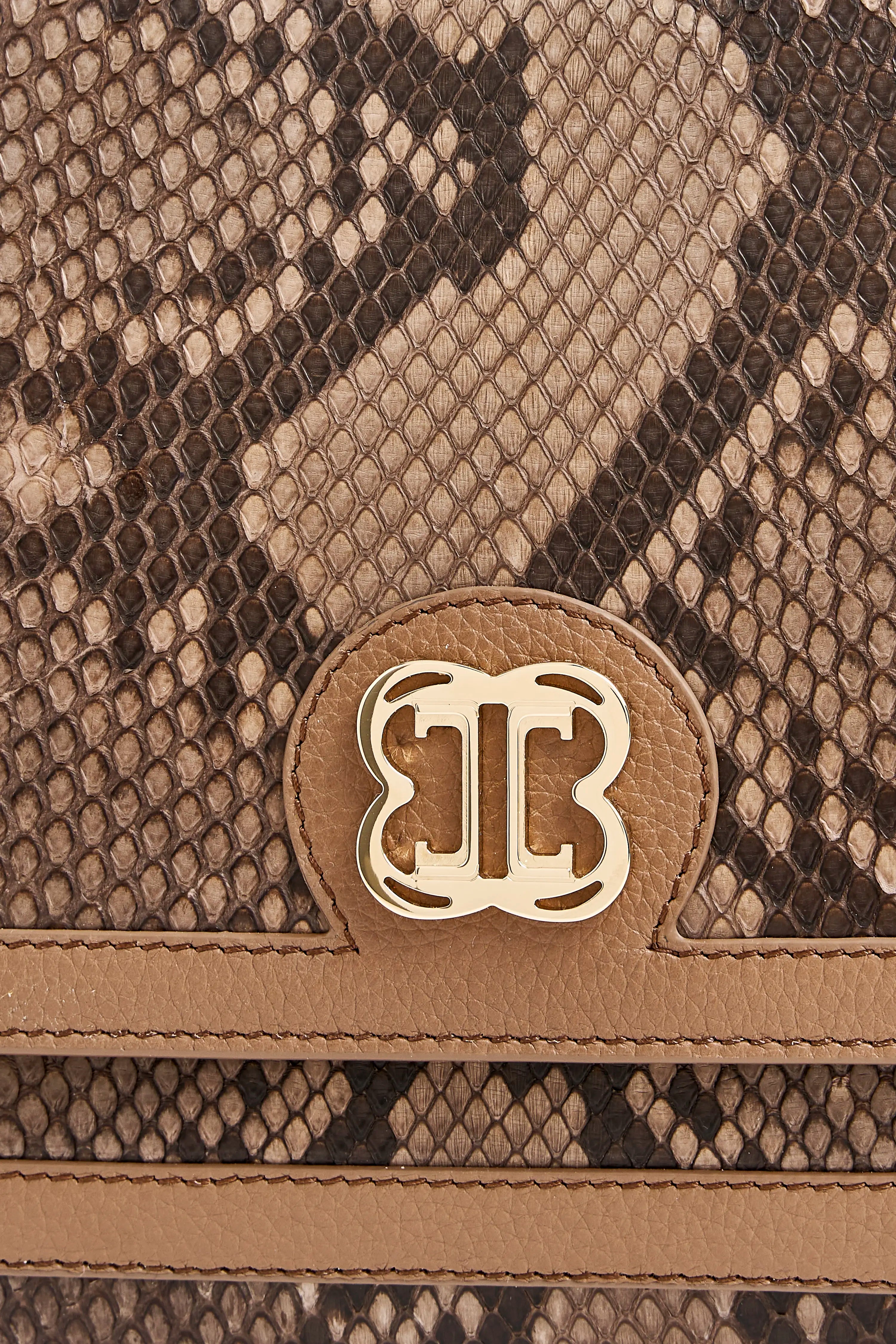 0038 WMN BAG