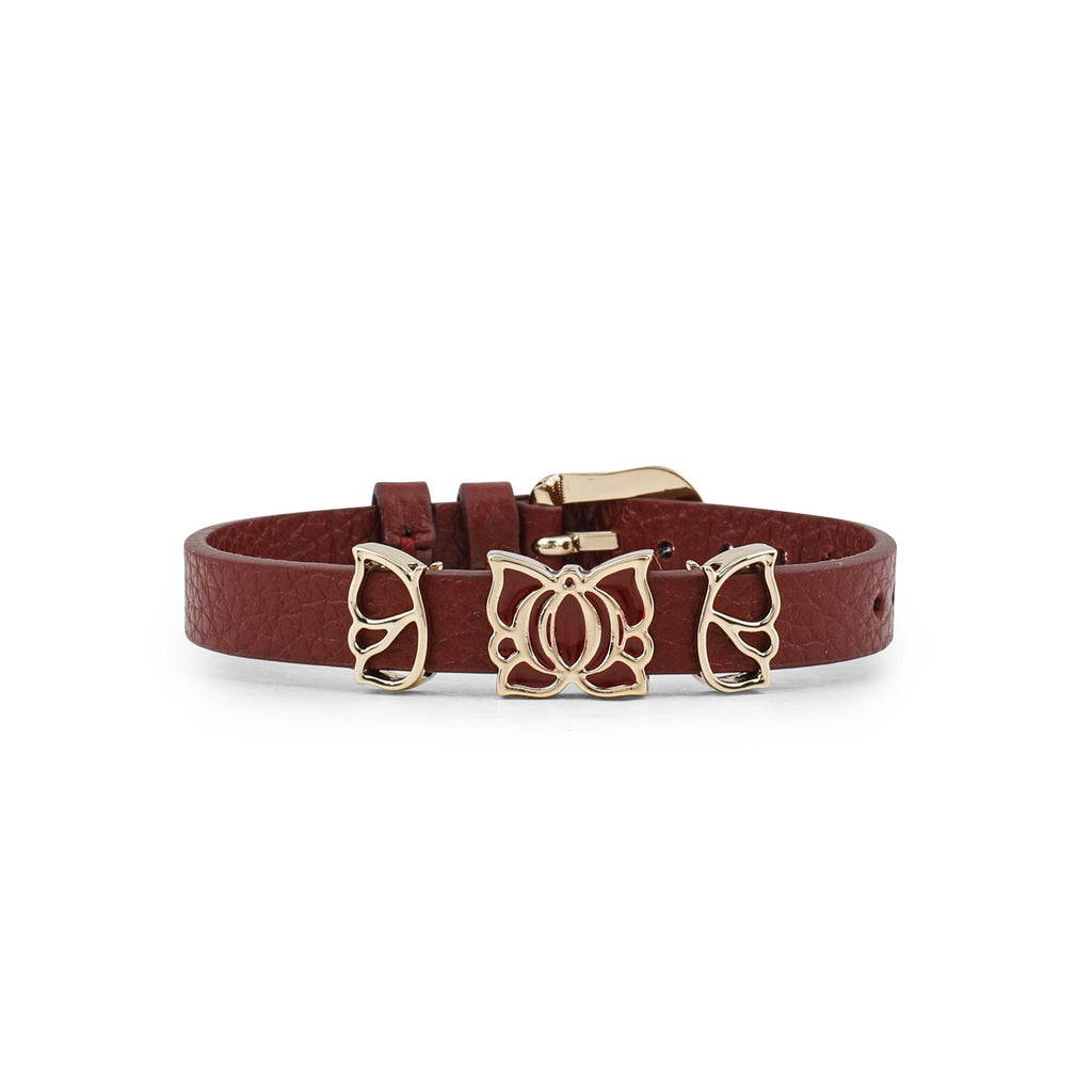 creating a unique design. It is adorned, A lobster clasp secures the bracelet to the wrist, ideal for combining with other pieces of genuine leather original quality made in Italy